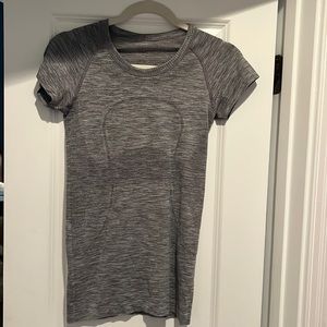 Lululemon Swiftly Tech